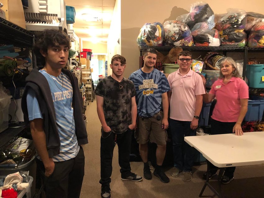 Seniors went to the Pregnancy Center of Okeechobee this morning to volunteer. They got a tour and learned what resources were available, talked with Miss Donna about their Learn To Earn program, and did some chores. Some of the students sorted silverware while others changes ac filters and dusted fans. Thank you for letting us stop by!